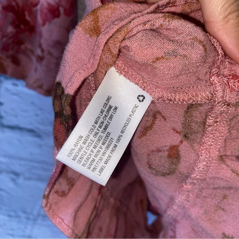 Floral Target Romper - Picture 4 of 7
